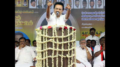 Stalin trying to fool people by politicising Tamil issue: Kadambur C Raju
