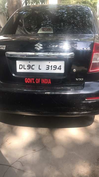 Govt of India vehicle with tinted glass