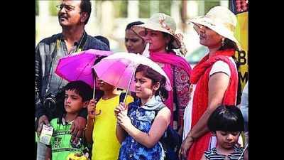 At 44°C, mercury touches season's highest in Indore
