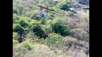 Ropeway trolley collapses at Pavagadh, two injured