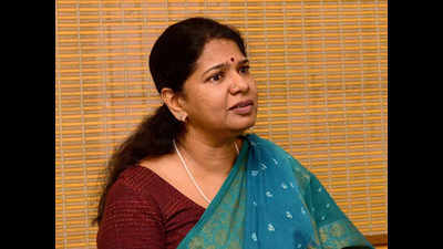 AIADMK's problems have started to come out, Kanimozhi says