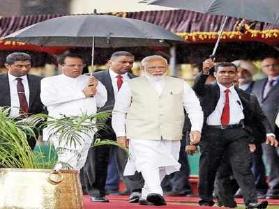 Why Foreign Presidents Holds Umbrella for PM Modi 