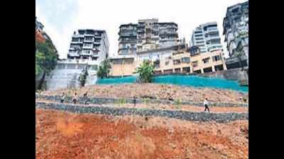 High-rises make Mumbai Raj Bhavan a trash dump