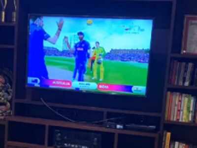 Priyanka Chopra to Shahid Kapoor: Celebs praise team India's victory against Australia