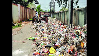 Ahead of monsoon, city turns into garbage dump