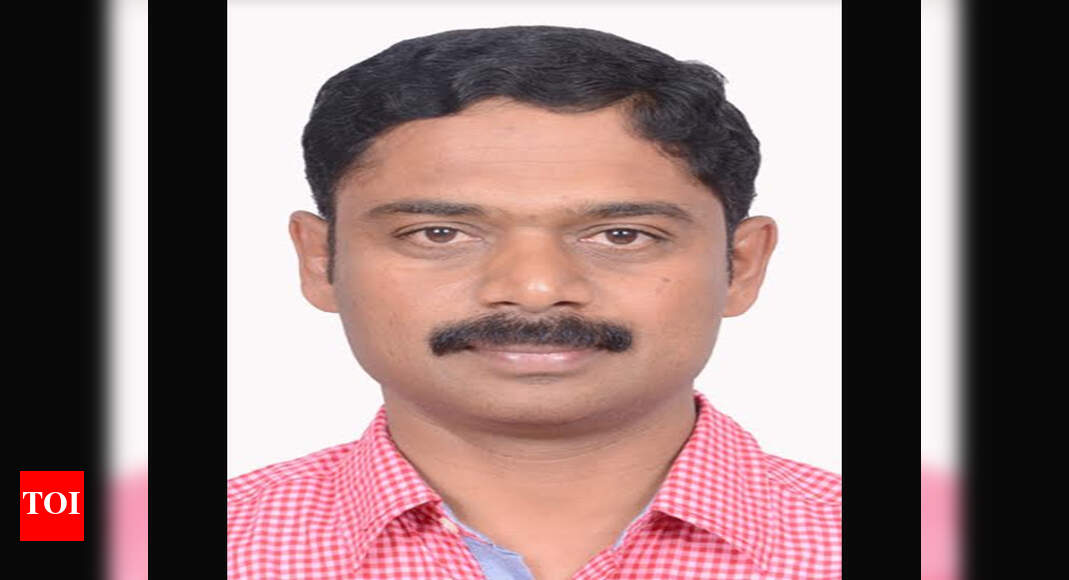 Andhra Pradesh After Decade Long Association With Ysr Family Dr Mukthapuram Harikrishna Joins Cmo Amaravati News Times Of India