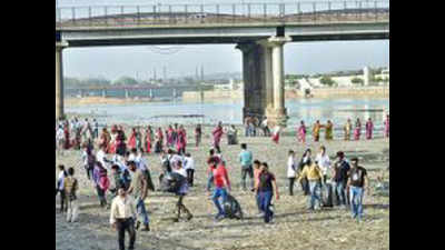 Ahmedabad: 191 tonnes of waste cleared from Sabarmati