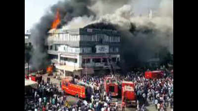 Surat: Congress miffed with civic chief’s report on Takshashila fire