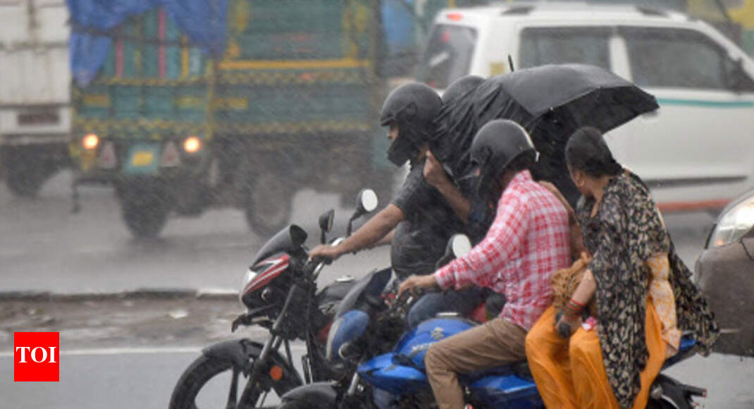 Delhi Weather Today: Partly Cloudy Sky, Dust Storm With Light Showers Likely Today | Delhi News
