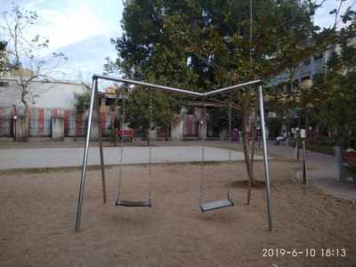 Broken Steel Head Bar in AIBEA Nagar Park