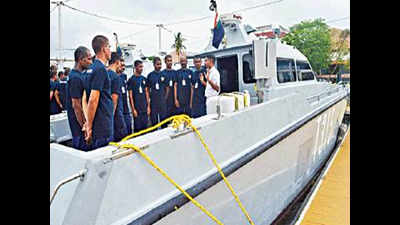 Navy trains Kerala coastal police wardens in rescue Operations
