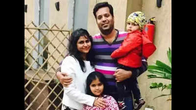 Bihar: Businessman shoots wife, daughter and self