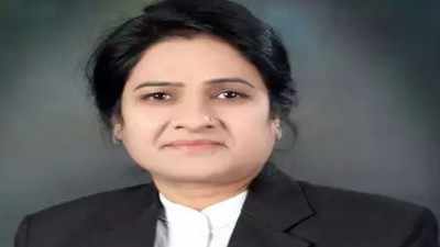 First woman chairperson of UP Bar Council shot dead in Agra court