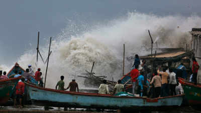 Vayu Cyclone latest updates: Vayu changes course, not likely to make  landfall on Gujarat coast
