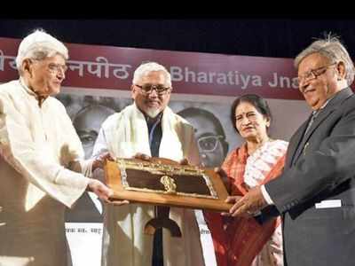 Authors feeling marginalised as minds close: Jnanpith winner Amitav ...