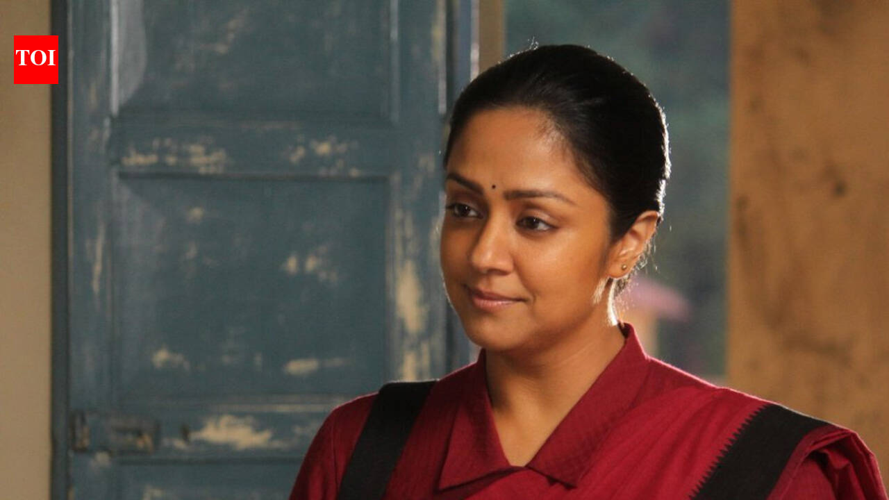 Raatchasi Review {2.5/5}: Jyotika’s performance as the dutiful teacher ...