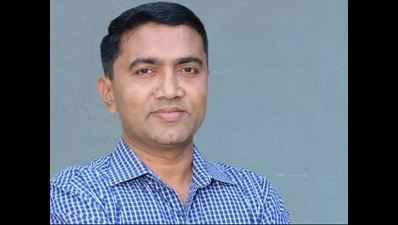 Goa CM Pramod Sawant comes to the rescue of stranded passengers at Mumbai airport