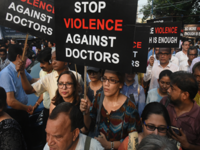 Medical fraternity supports Bengal's doctors strike