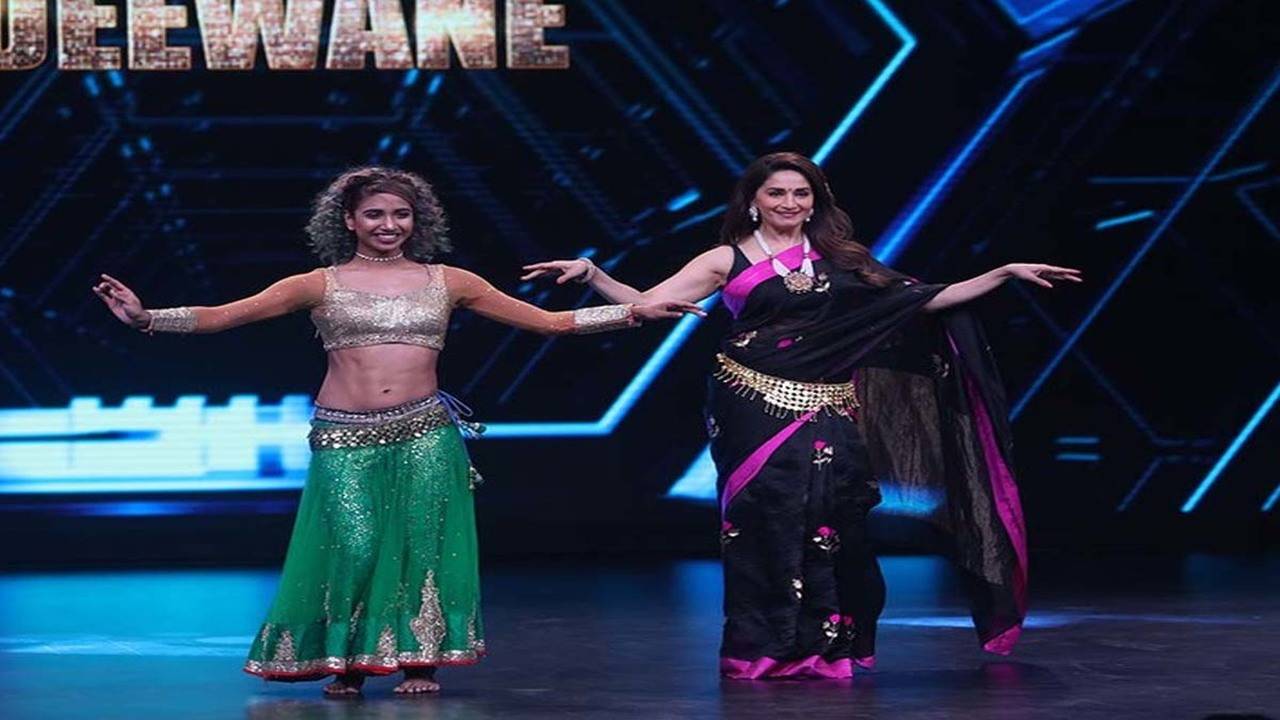 Madhuri Dixit learns belly dancing; check out the photos here | Hindi Movie  News - Times of India