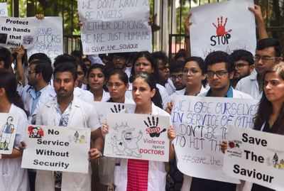 Doctors across country stand with Bengal colleagues, patients hit