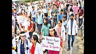 Chandigarh: PGI backs Kolkata, doctors work in OPDs for 4 hours