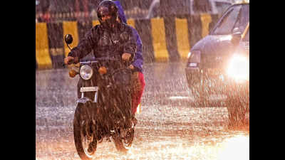Thunder showers likely in Mumbai today