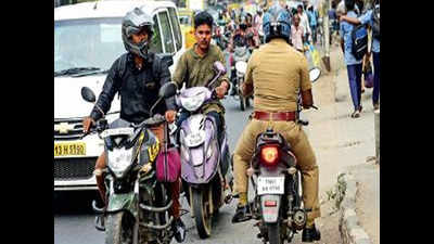 Chennai: 102 cops booked for traffic violations