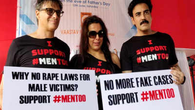 Karan Oberoi, Pooja Bedi and activists participate in the #MenToo movement dharna