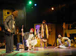 Bahti Hawa Se Gir Jaate Hain Patte: A play