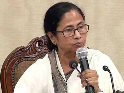 Mamata Banerjee changes tack, asks 'willing' doctors to resume work