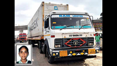 Ahmedabad: Girl cycling to school run over by truck