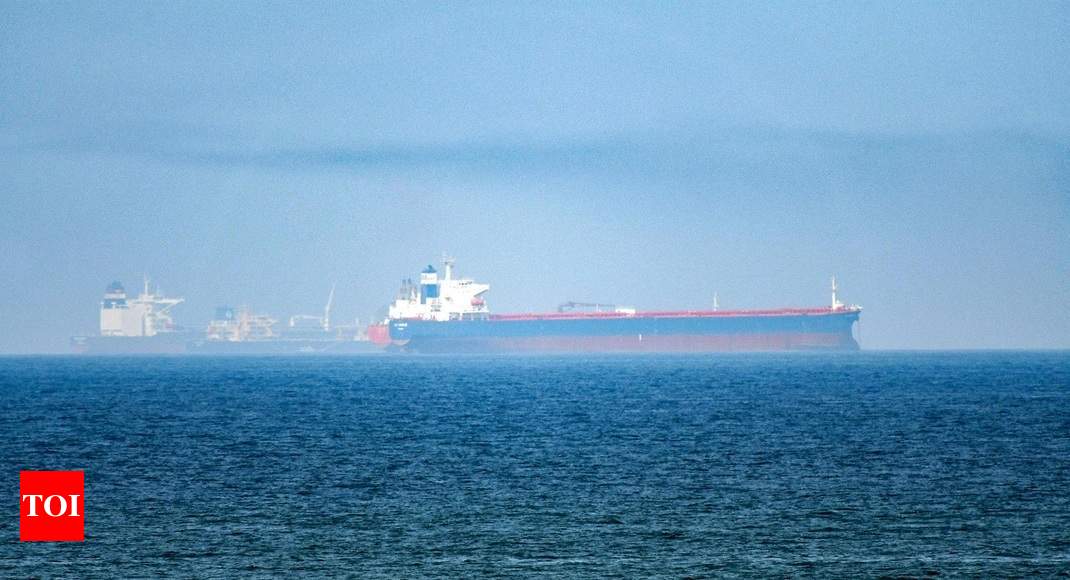 UAE calls on world powers to protect Gulf shipping route - Times of India