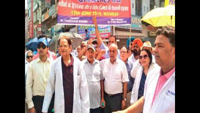 Medicos take to streets in Ambala