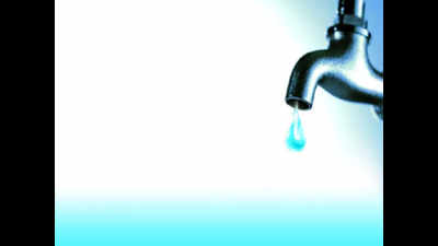 DLF-3 society protests as water supply remains hit