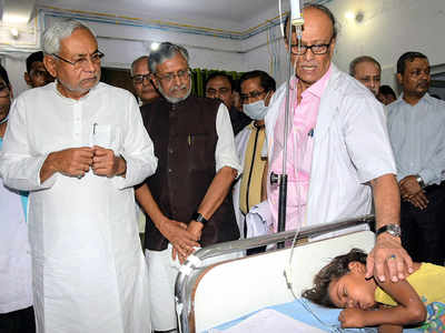 Protests greet Nitish Kumar at Bihar hospital; encephalitis toll at 107