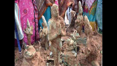 Trichy: 17 idols unearthed in Tamil Nadu