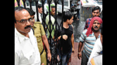 Kolkata cops monitor hospital visitors, start helpline