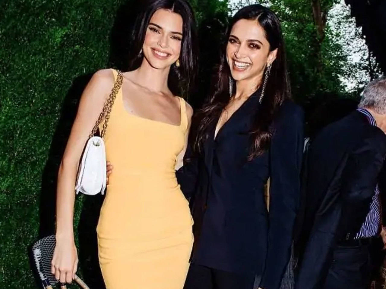 Deepika Padukone's Birthday Dinner Was Flanked By Celebs In Their Stylish  Best