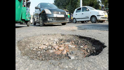 NMC may lose 163 marks for potholes in Swachh Survekshan