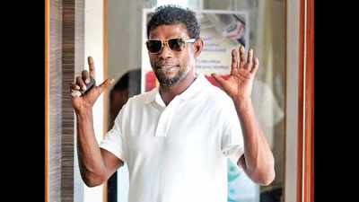 Actor Vinayakan arrested, immediately granted bail