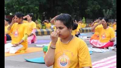 Yoga holds key to healthy life: Experts