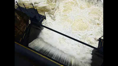 Khadakwasla Dam gates’ inspection spurs low-pressure water supply