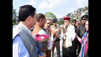 BJP veteran LK Advani arrives in Shimla on 7-day visit