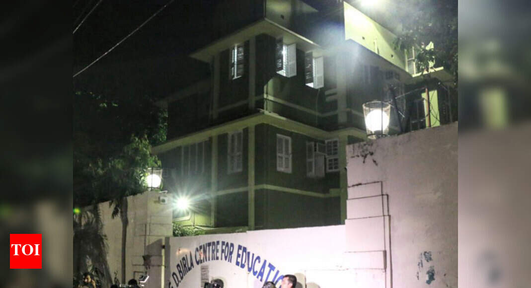 Kolkata schoolgirl left chilling note describing final moments | India ...