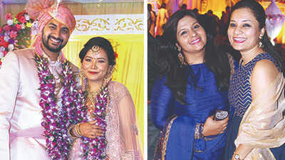 Lots of dancing at this wedding in Lucknow