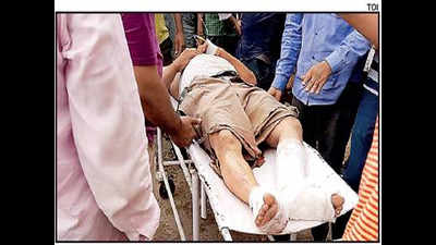 Pandal collapse: Chaos ensues as local hosp gets inundated with injured