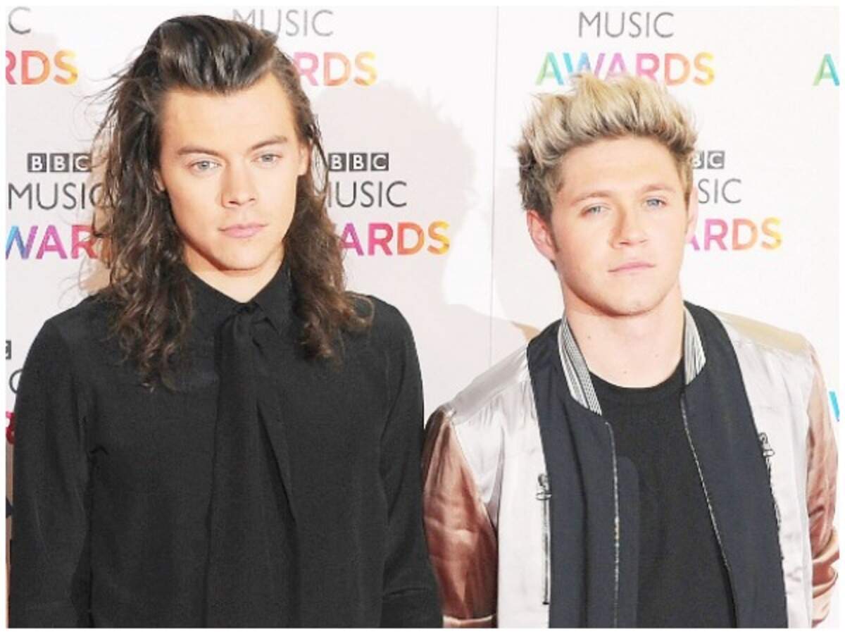 Harry Styles A Mini Reunion For Harry Styles And Niall Horan English Movie News Times Of India