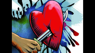 Jilted lover stabs, injures girl; thrashed by public
