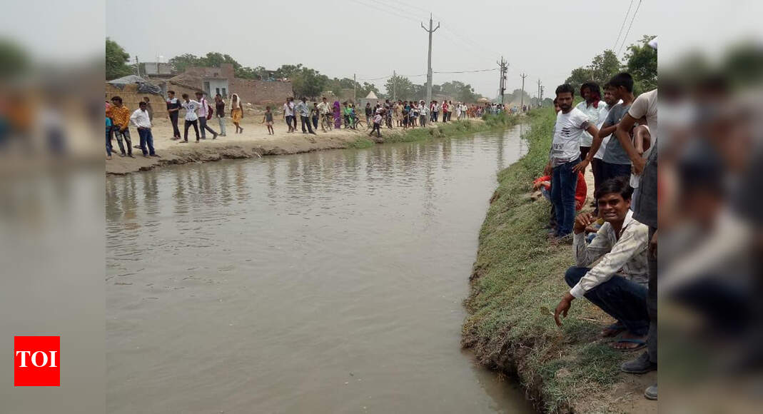 High tension wire falls incanal, one electrocuted | Agra News - Times ...