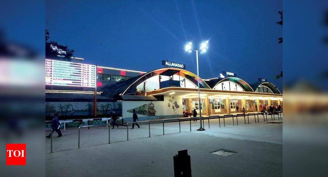 On its 35th birthday, Prayagraj Express gets many new passenger ...